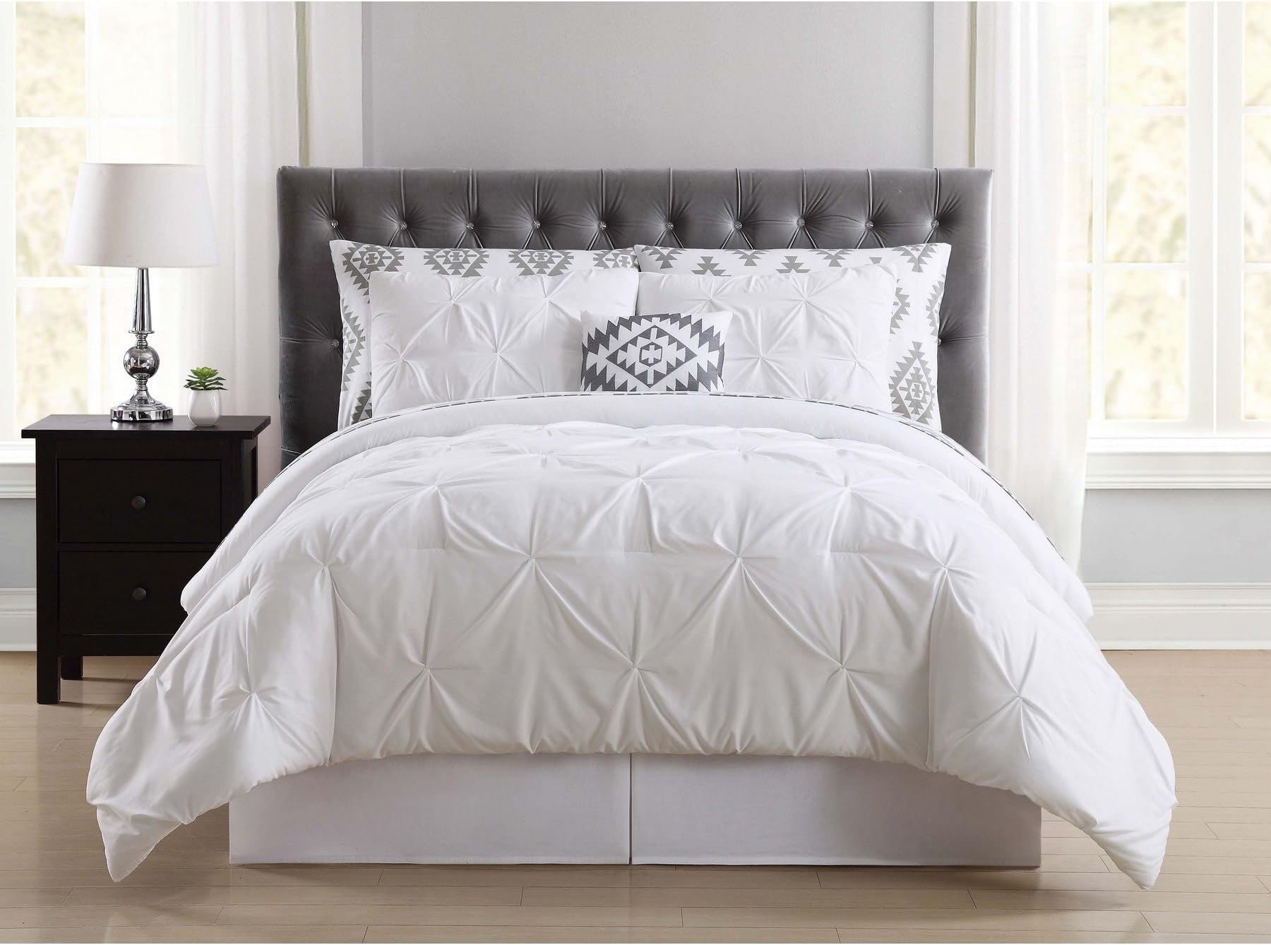 Truly Soft Everyday BIB1969WTKPB-32 Pleated Bed in a Bag, King, Pueblo White