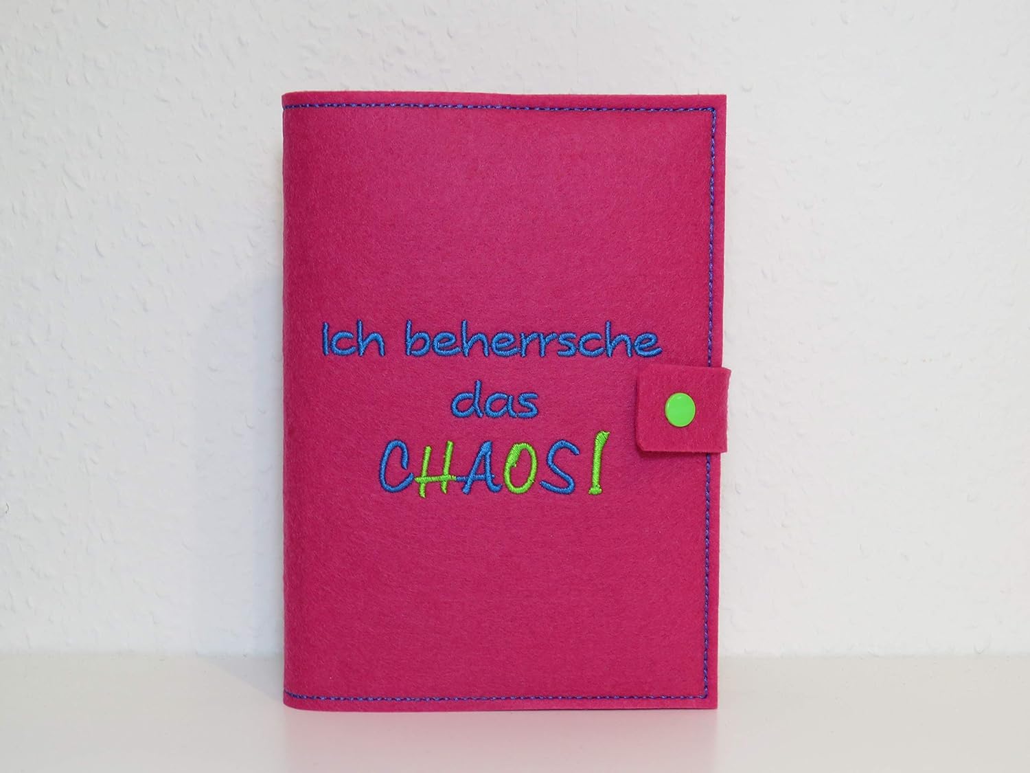 Kalenderhülle A5 inklusive Kalender aus Filz individuell bestickt 