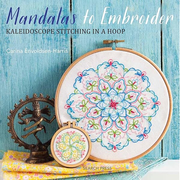 Een zwart-wit tekening van een mandala met het woord lotus erop