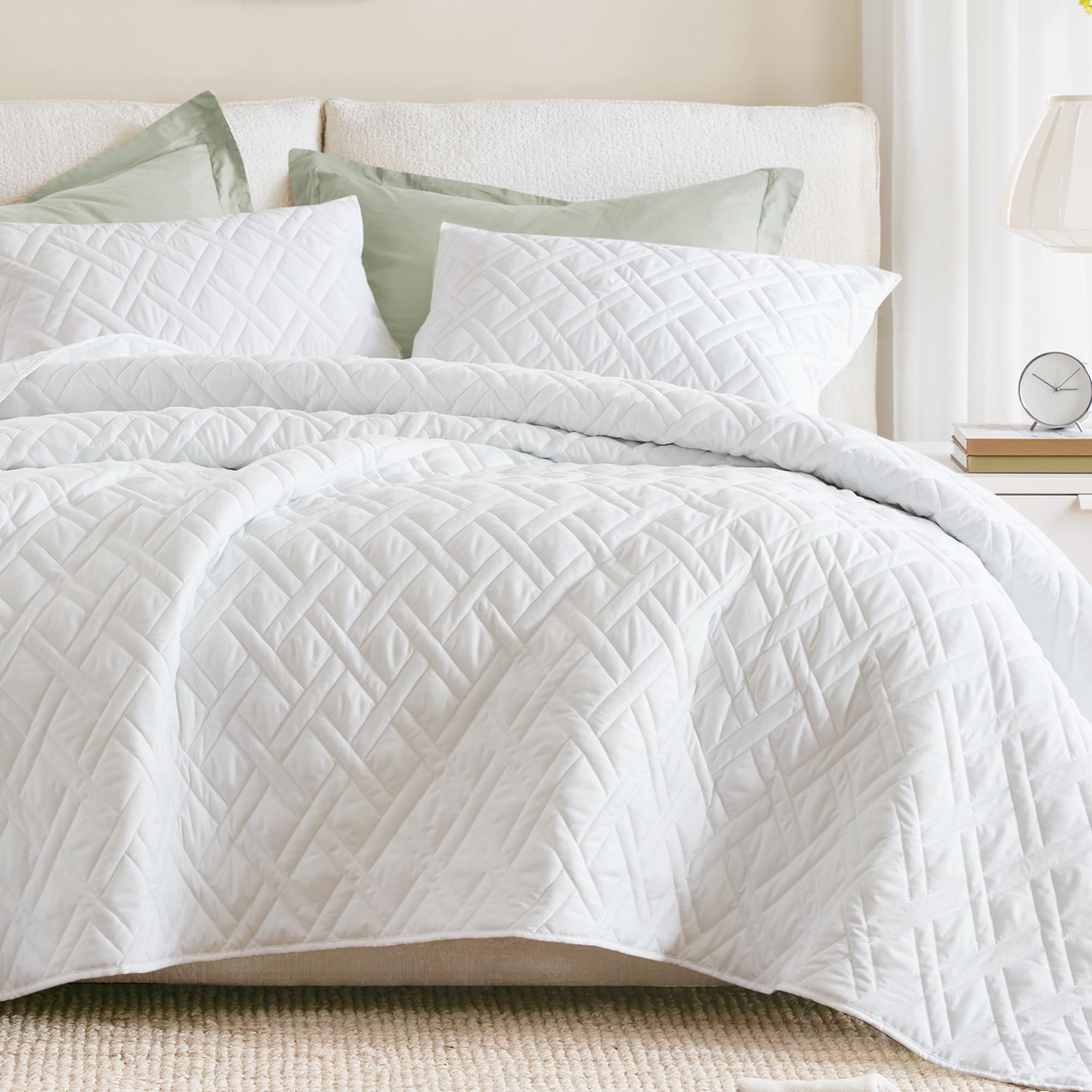 Photo 1 of Comfort Spaces King Quilt Set Modern Reversible Diamond Coverlet King Bedding Set Cozy Quilted Winter Layer, All Season Lightweight Soft King Size Quilt, Kienna, White Diamond 3 Piece