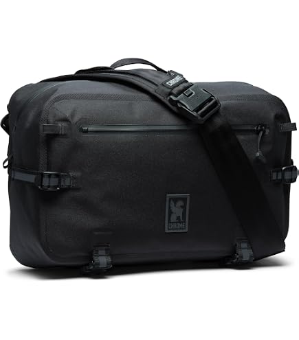 Amazon.com: Chrome Industries Kadet Max Messenger Bag – Crossbody