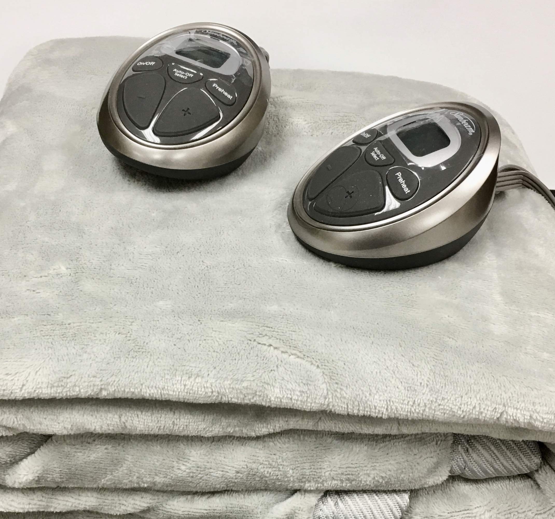 SunbeamQueen Electric Heated Blanket Luxurious MicroPlush with 2 Digital Controllers and Auto-Off Feature - 5 Year Warranty, Grey (Light Grey)