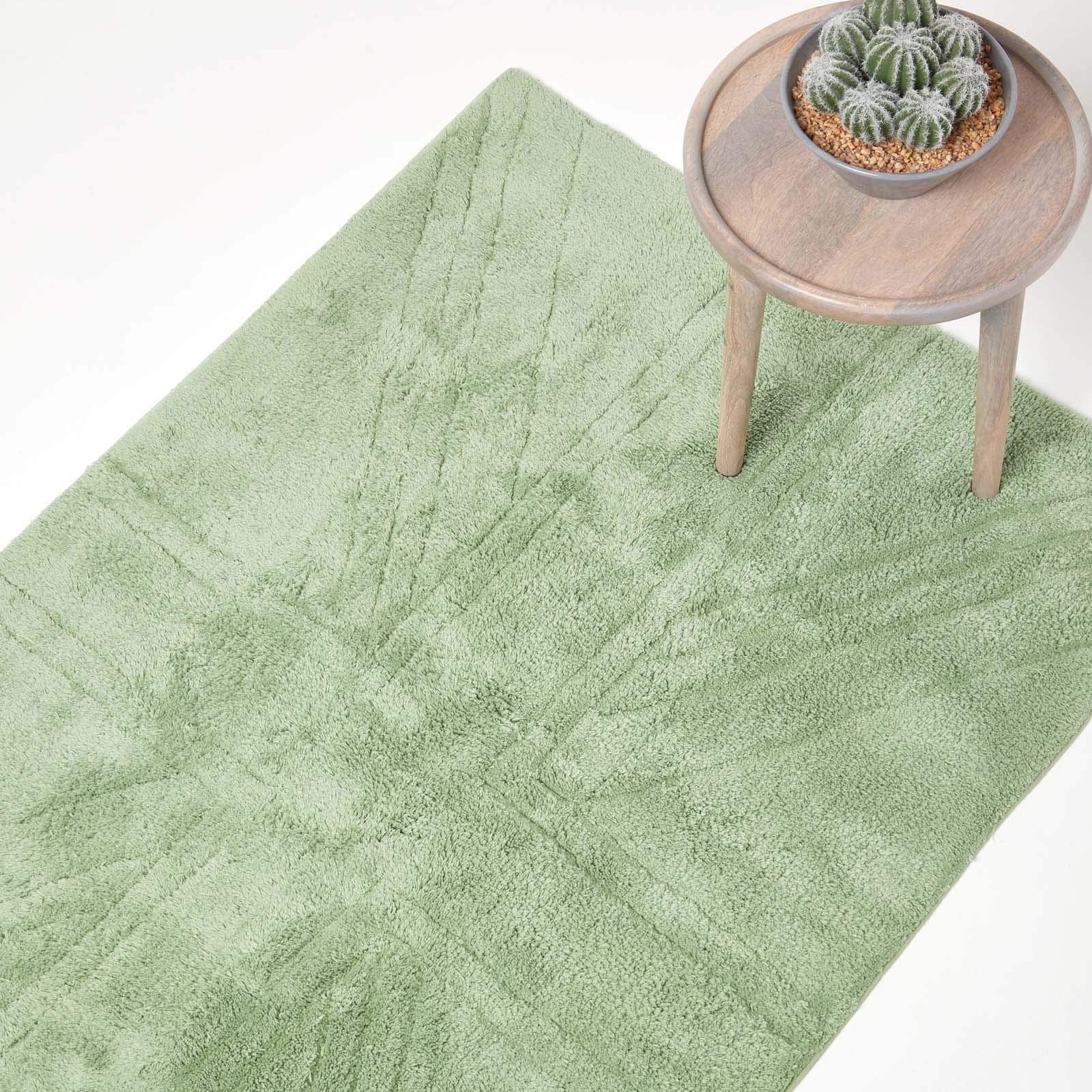 HOMESCAPES – 100% Cotton Washable Tufted Rug – Union Jack Plain Embossed Mat – Sage Green - 50 x 80 cm – Bath Mat or Interior Rug
