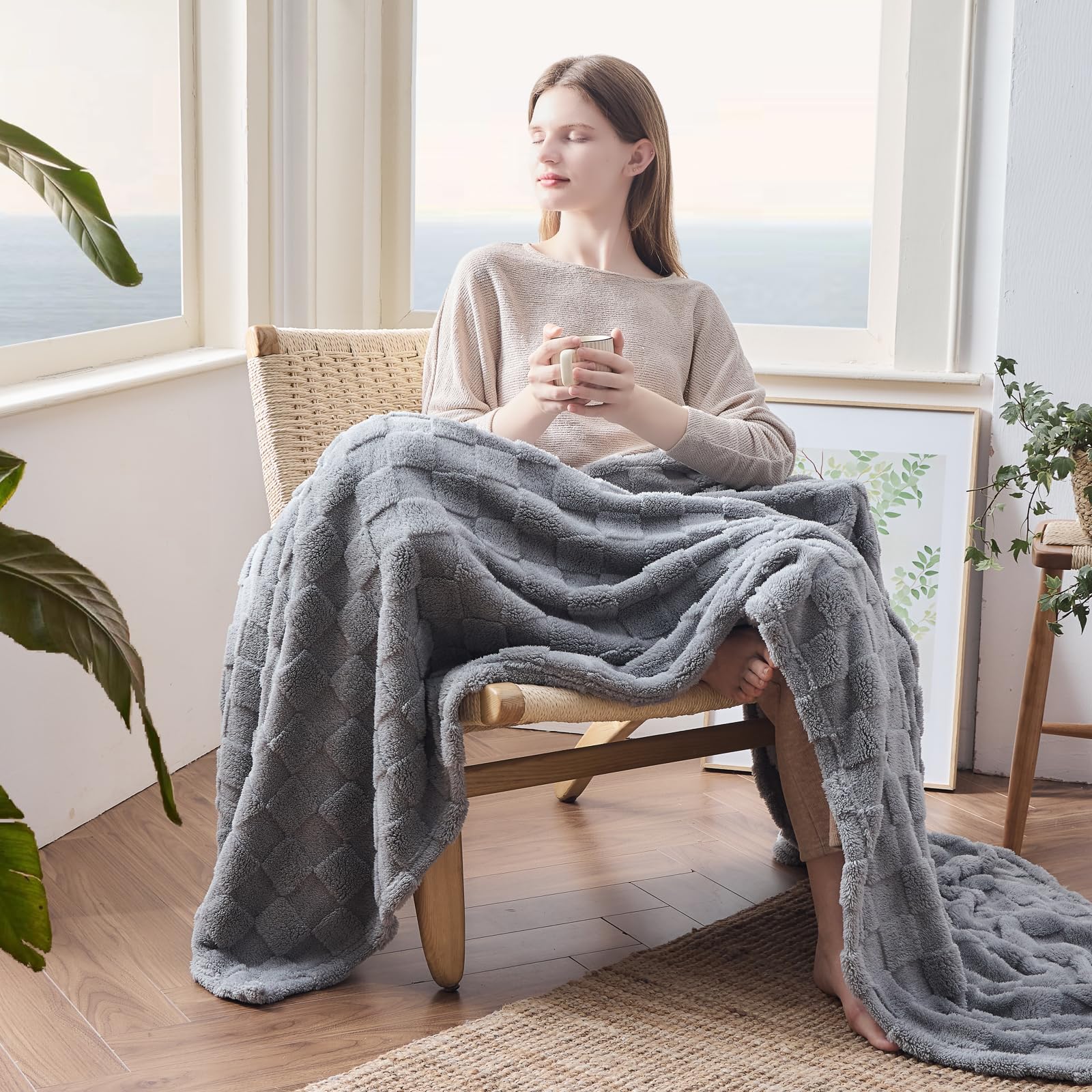 Super Soft Throw Blanket