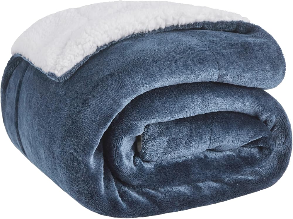 Bedsure Sherpa Fleece Throw Blanket 130x150cm Slate Blue