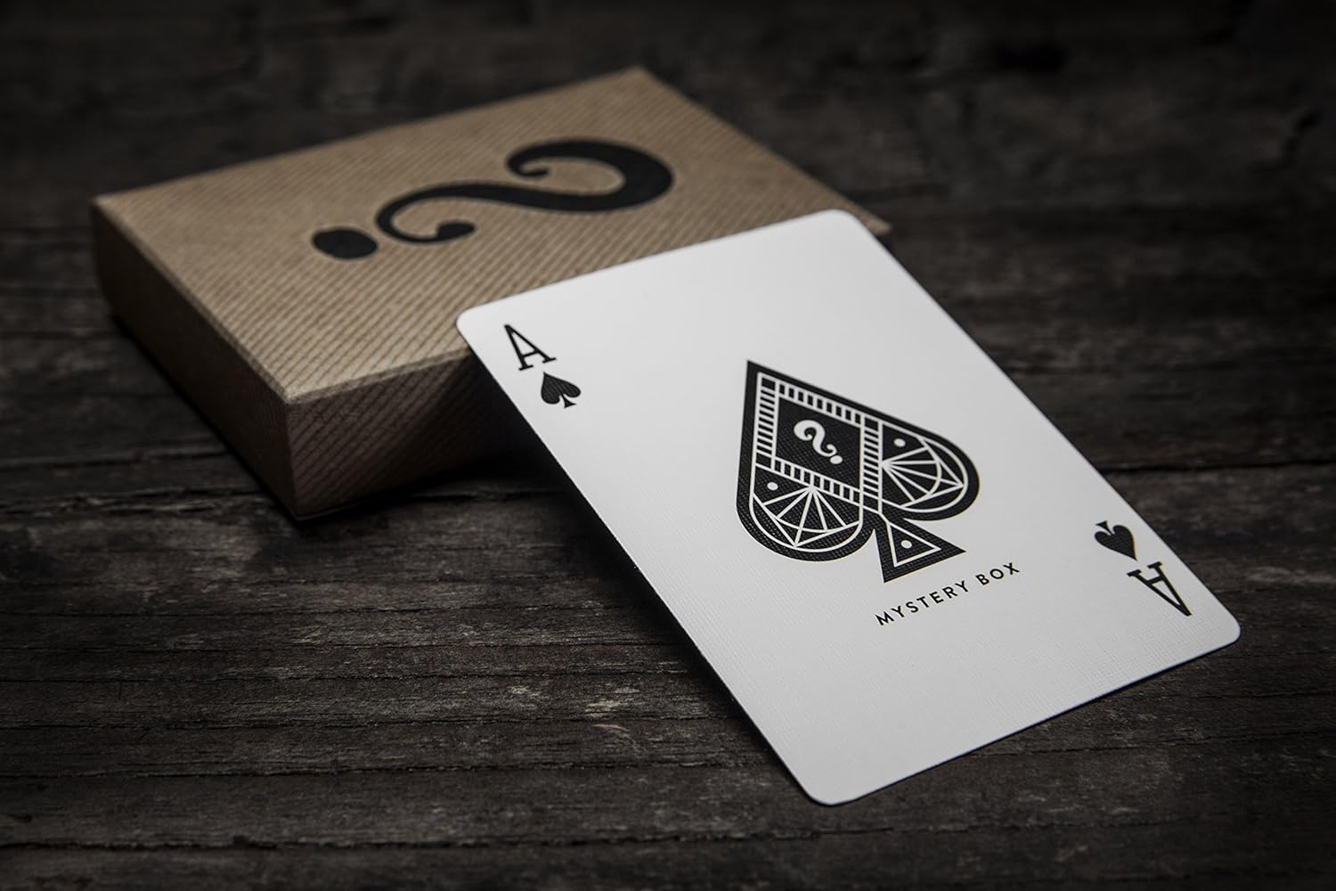 Caja misteriosa Jugando Cartas (Rojo) de JJ Abrams: Amazon.es: Deportes y aire libre
