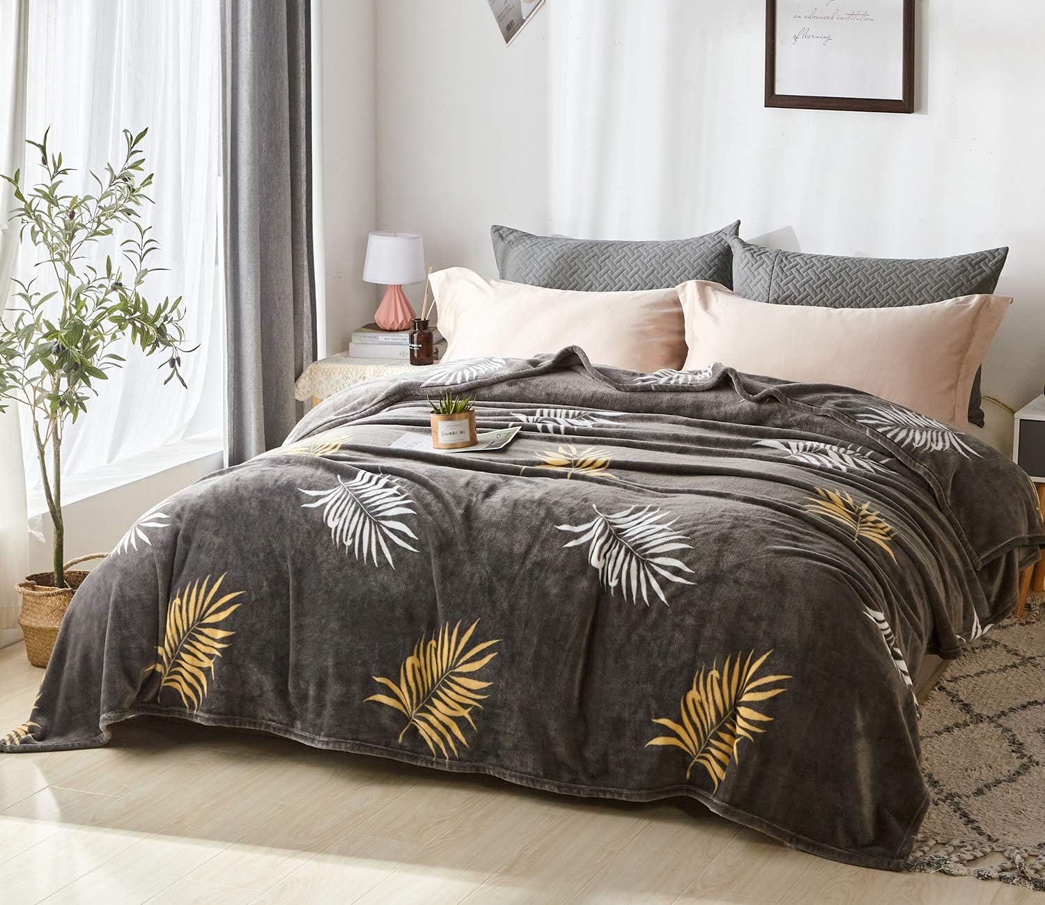 NC Flannel Fleece Blanket, King Soft Warm Fluffy Plush Blanket, Lightweight Microfiber Blankets for Bed Couch Chair Living Room(King, Leaf): Home & Kitchen