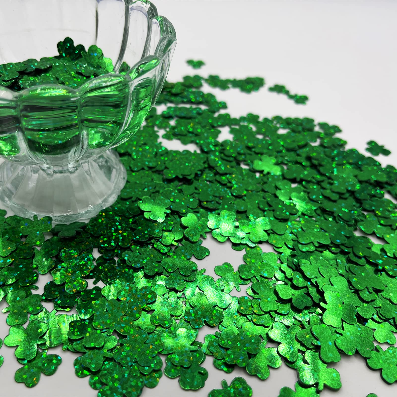 Thousands Pcs Green Confetti Glitter St. Patrick's Day Lucky Clover Shamrock Cutouts Glitter Irish Table Scatters for St. Patrick's Decorations (Shining Green)