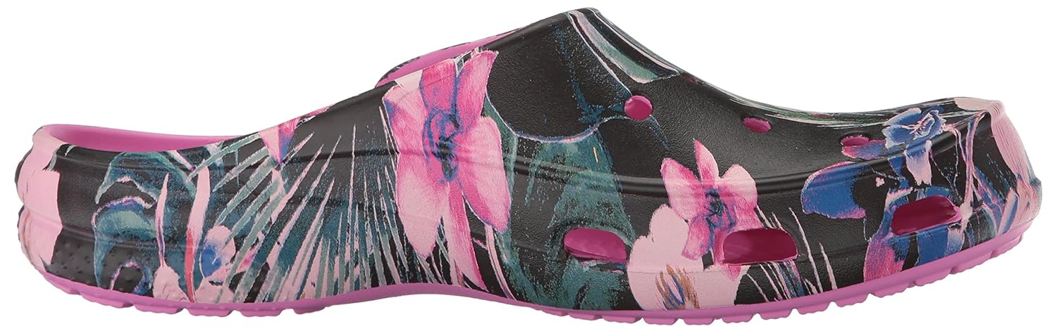 crocs freesail graphic women clog in pink