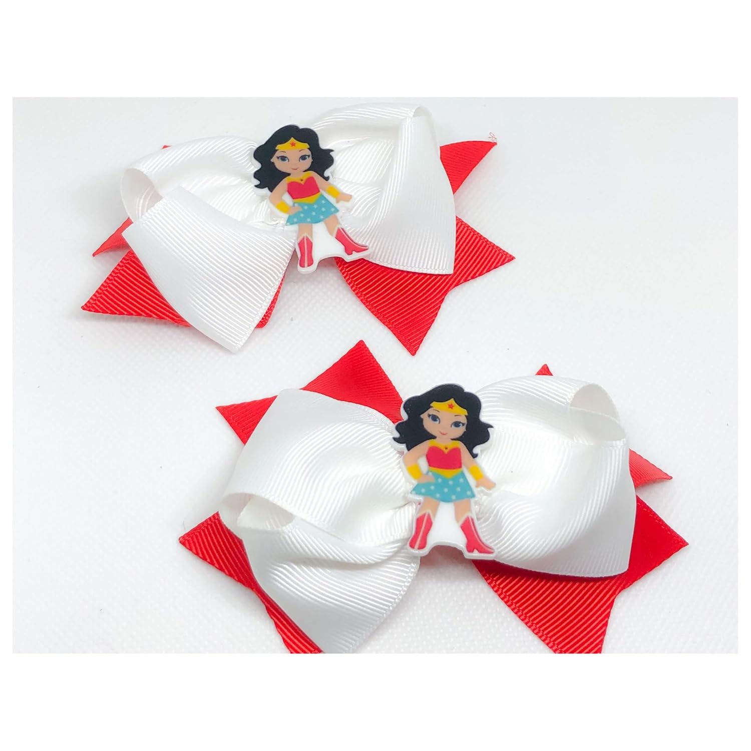 Amazon Com Wonder Woman Hair Clip Hair Clip Accessories Red And