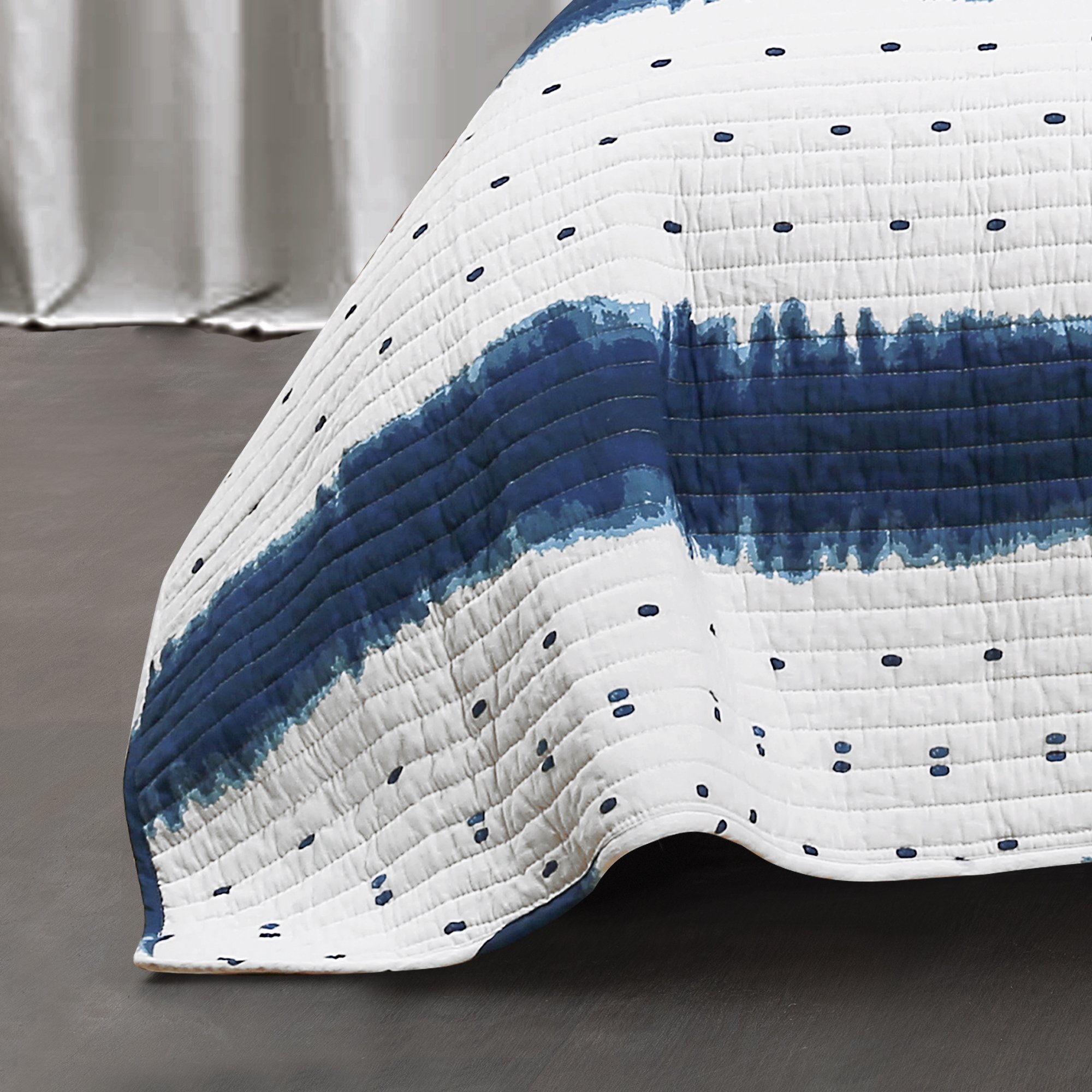 Lush Decor Jane Shibori Quilt Set (3 Piece), King, Navy
