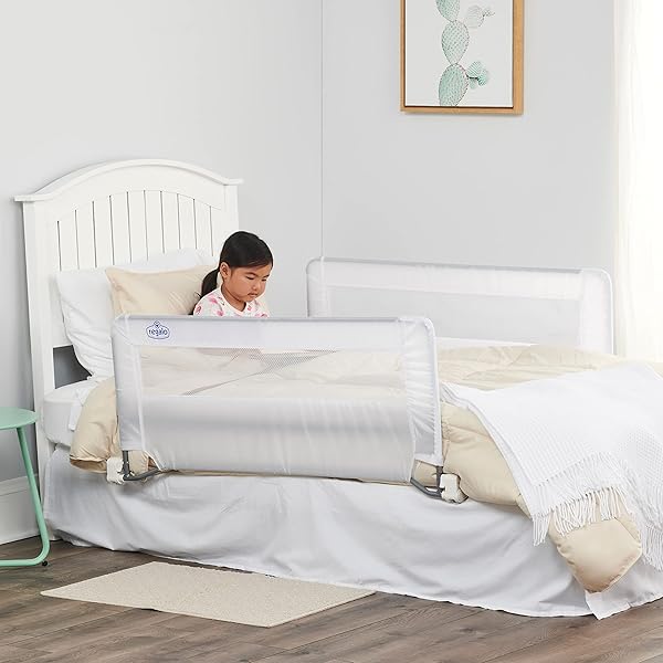 REGALO SAFETY DOUBLE-SIDED SWING DOWN BED RAIL GUARD...