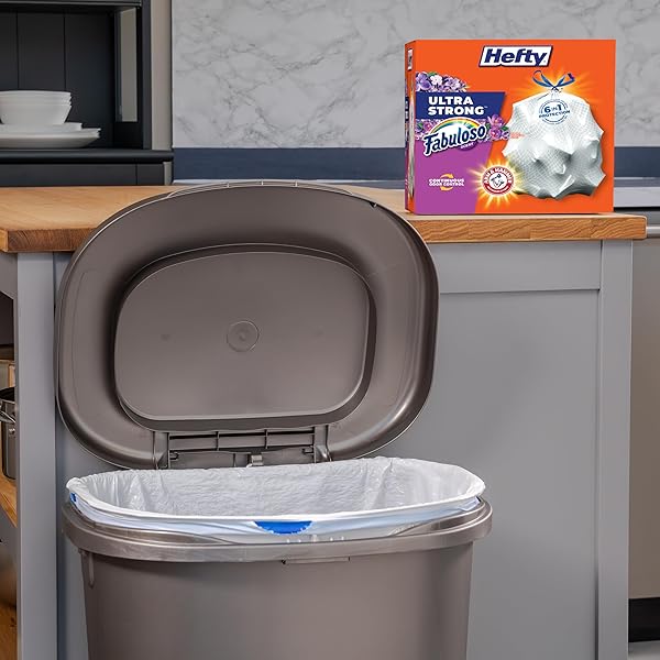 HEFTY ULTRA STRONG 13 GALLON TRASH BAGS, TALL KITCHEN TRASH BAGS 13 GALLON SIZE, RESIST LEAKS, PUNCTURES, AND RIPS, CONTINUOUS ODOR CONTROL, WHITE, FABULOSO SCENT, 110 BAGS
