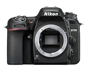 Nikon D7500 Body Fotocamera Reflex Digitale, 20,9 Megapixel, Wi-Fi, Bluetooth, SD 8GB 300x Lexar, Nero [Nital Card: 4 Anni]