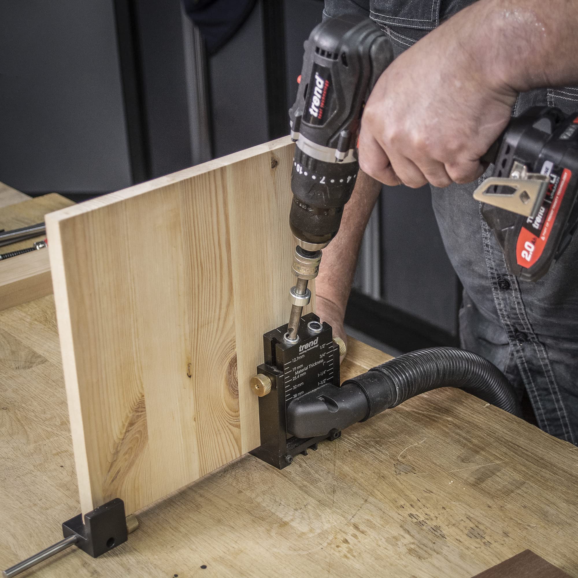 Trend Pocket Hole Jig Kit with Dual Column Jig, Face Clamp, HSS Drill Bit & Depth Setting Collar, 2 Square Bit Drives & 100 Pocket Hole Screws, PH/JIG