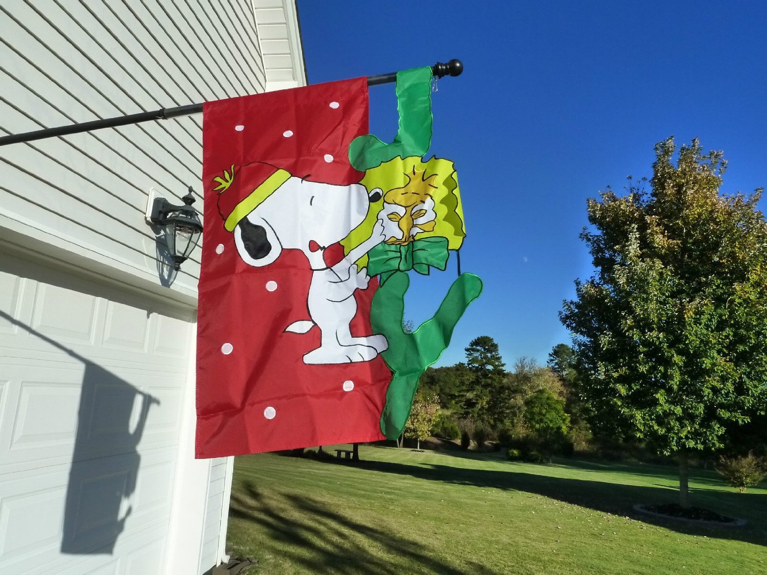 PEANUTS SNOOPY AND WOODSTOCK CHRISTMAS JOY FLAG28"x40