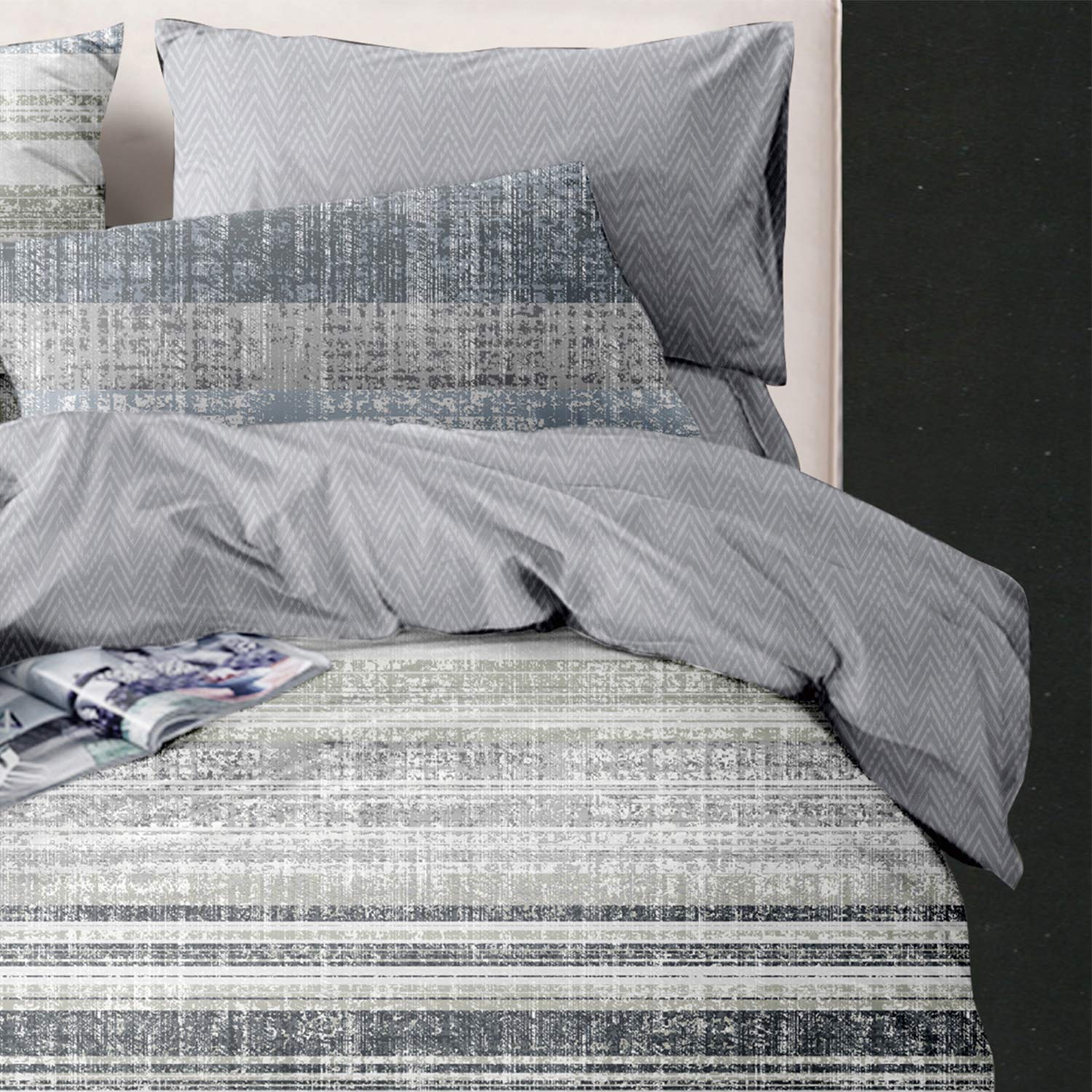 WedDecor Geometric Print - Blue King Size Duvet Cover Set & Pillowcases, Quilt Cover Bedding set Zipper Closure, Microfibre 100% Cotton Polyester Duvet Cover, Soft Lightweight Hypoallergenic Bed Set