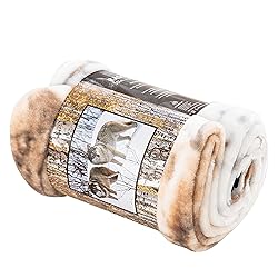 Northwest Winter Wolves Raschel Throw