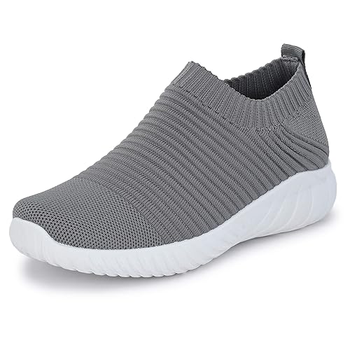 popular soccer cleats