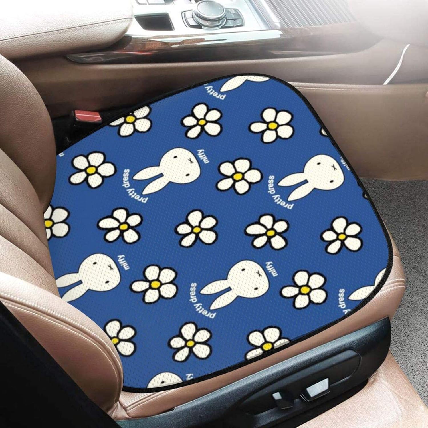 Amazon ミッフィー Miffy シートクッション シートカバーセット 車用 クッション 車の座布団 冷感 通気性 滑り止め カーシートカバー 3枚組 カー用品 脱とても簡単 前座席用2枚 後部座席用1枚 車 バイク 車 バイク