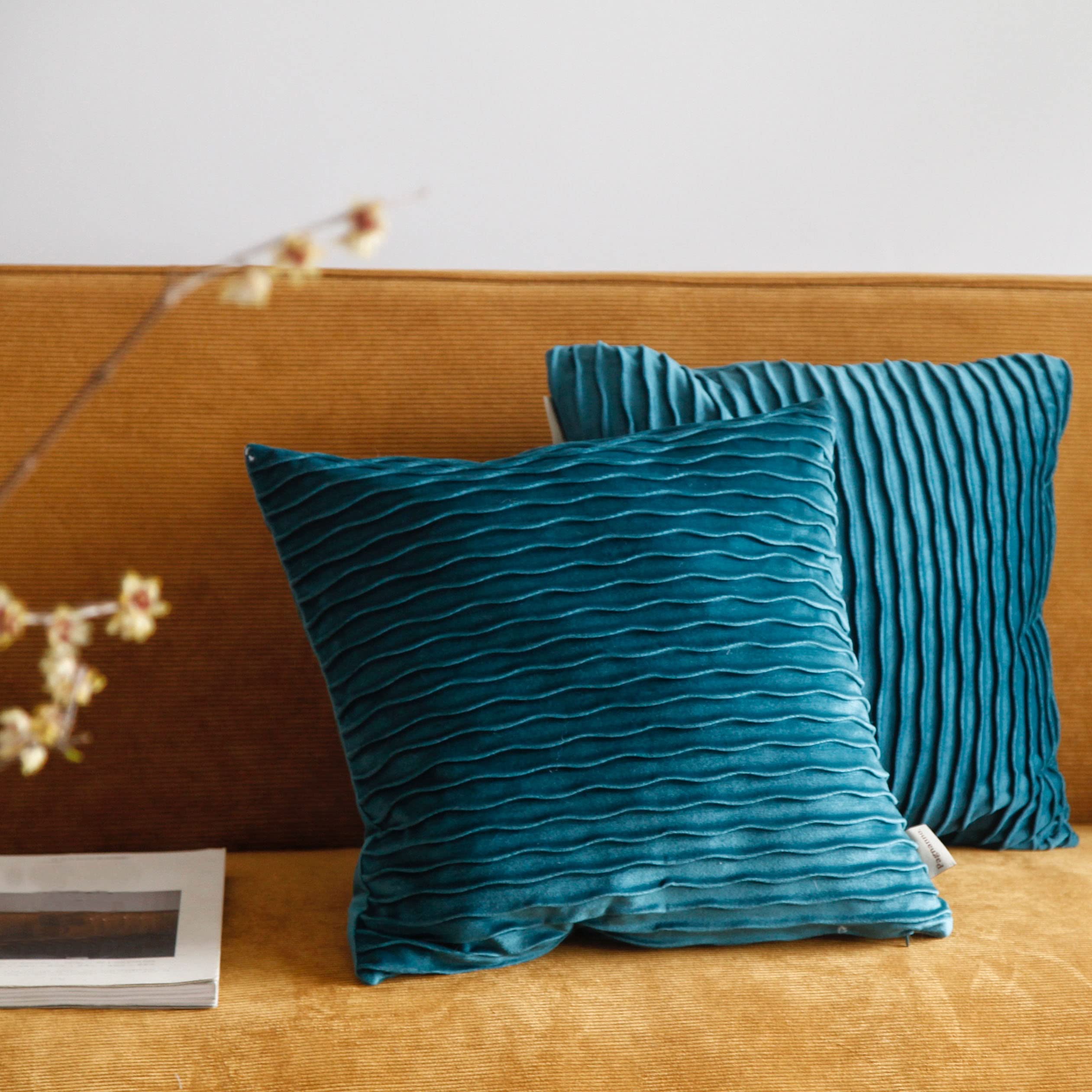 Pagnanno. Set of 2 Soft Velvet Cushion Covers 45x45cm (18x18 Inches) Waves Throw Pillow Cases Square Cushion Covers for Chairs, living room, bedroom with Invisible Zipper (18"x18" (Pack of 2), Teal)