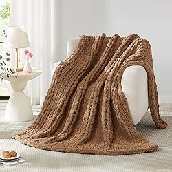 L'AGRATY Chunky Knit Blanket - Soft Chenille Yarn