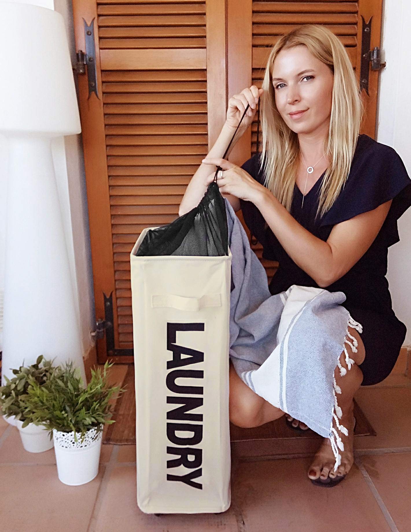 WOWLIVE Slim Laundry Basket Hamper on Wheels Collapsible Rolling Foldable Laundry Bin 44L（Beige）