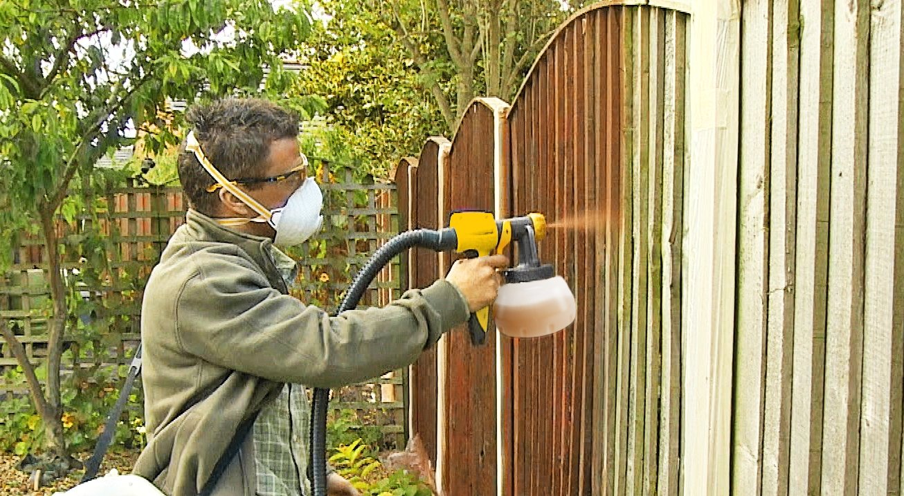 Wagner Fence & Decking Paint Sprayer for fences, sheds, decking or