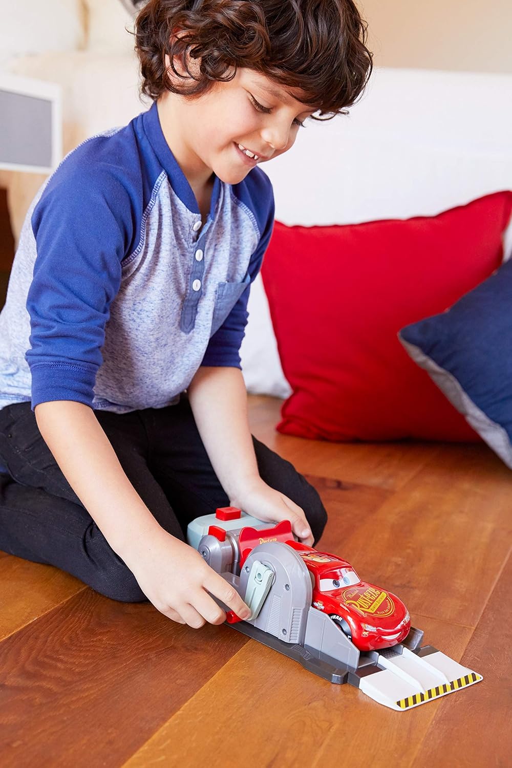 disney pixar cars stunt & skills lightning mcqueen