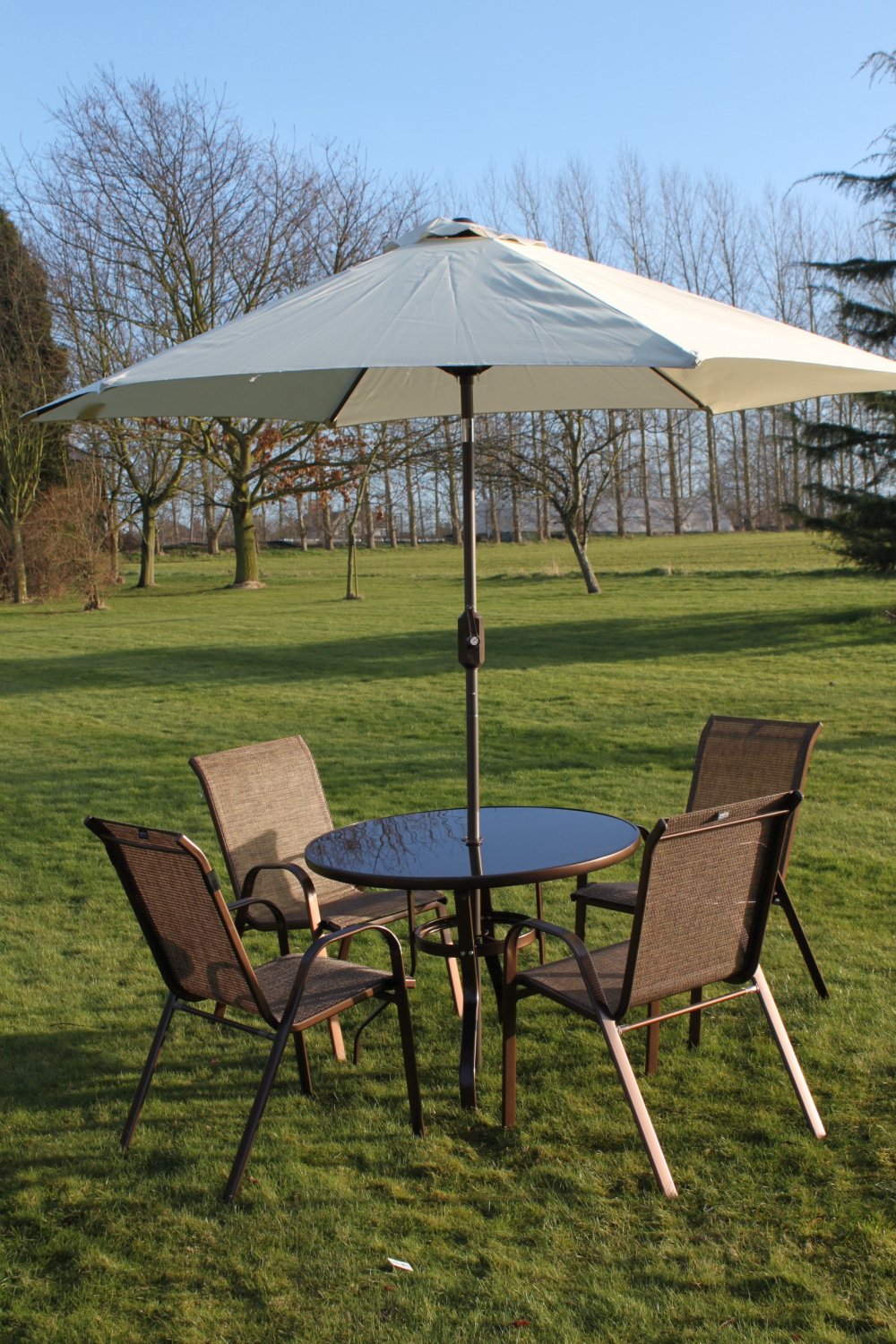 Aztec Gartenmöbel-Set mit 4 Stühlen mit stapelbaren Permalen-Stühlen