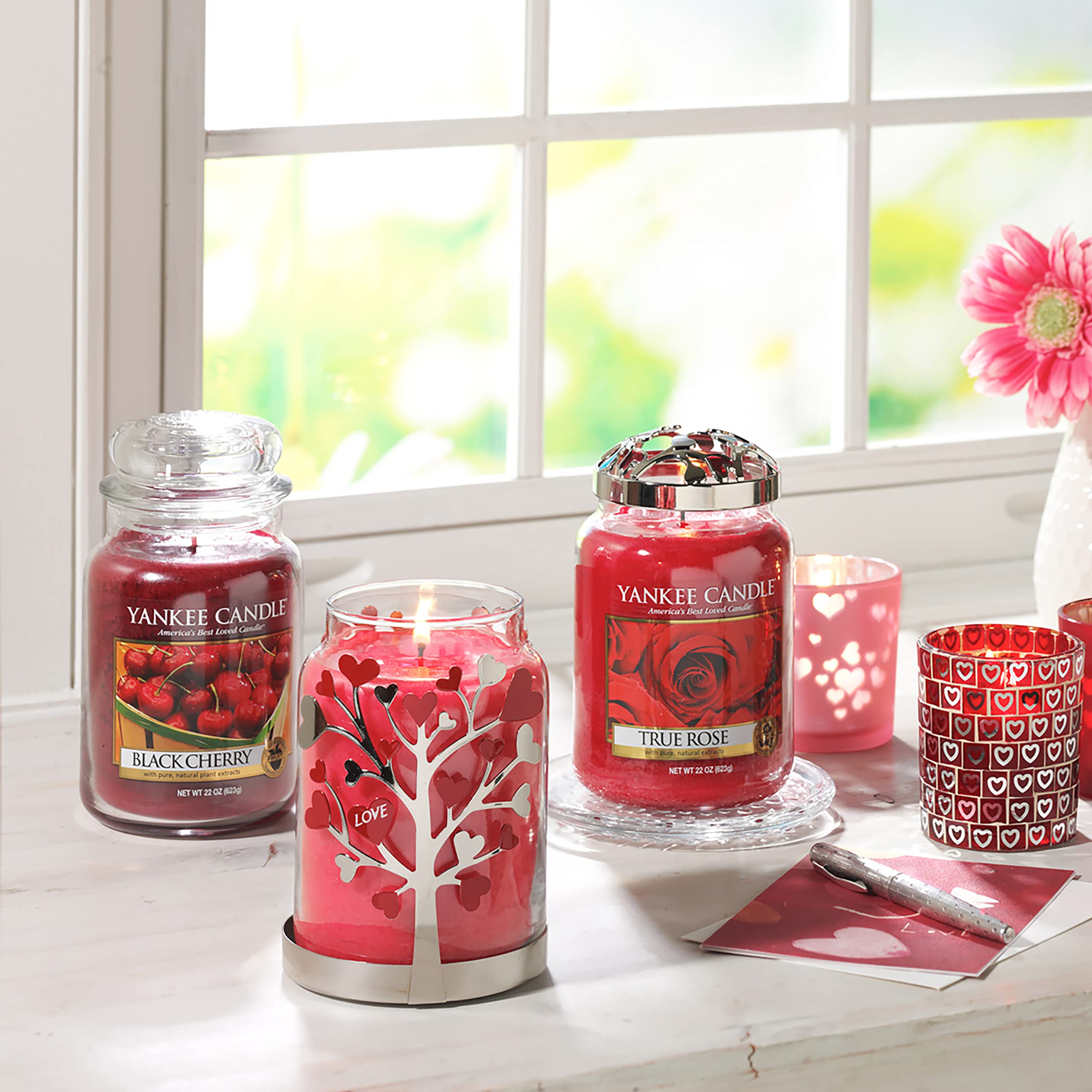 Yankee Candle Scented Candle | Black Cherry Large Jar | Long Burning Candles: up to 150 Hours | Perfect Mothers Day and Easter Gifts for Women