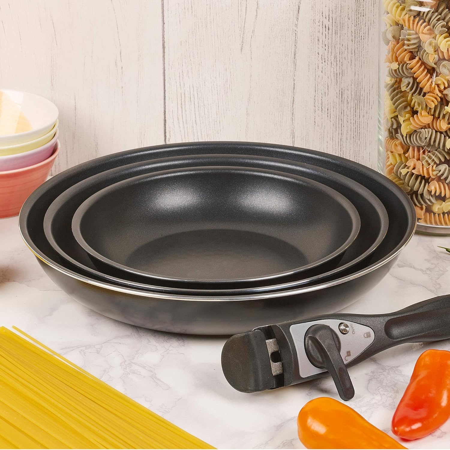 Black 4 Piece Frying Pan Cookware Set Easily Stacks and Saves Space