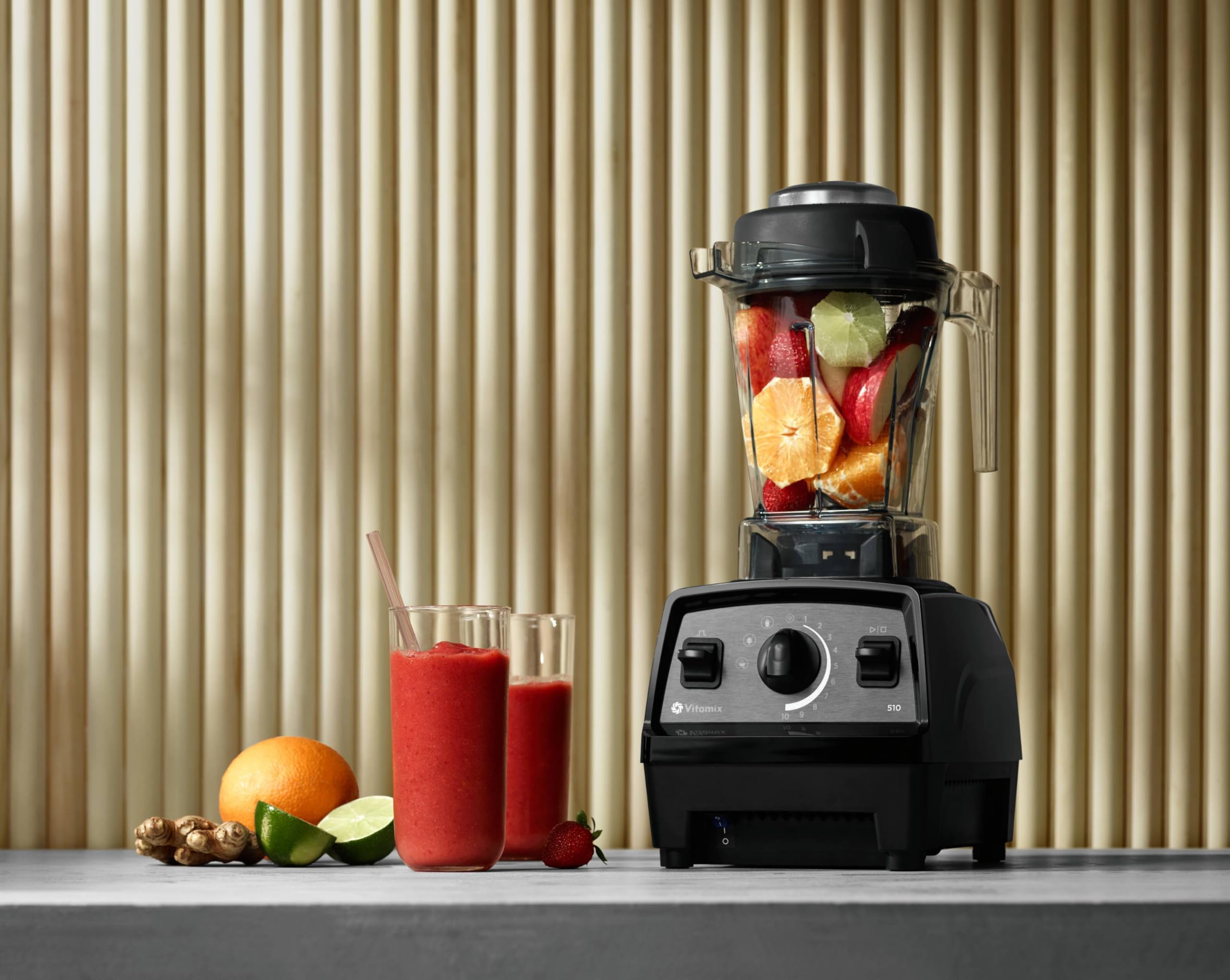 Vitamix Propel Series 510 Licuadora con tres programas de licuado, licuadora de grado profesional para batidos y más, cuchillas de acero inoxidable, aparato de cocina autolimpiante, recipiente de 48 onzas, rojo