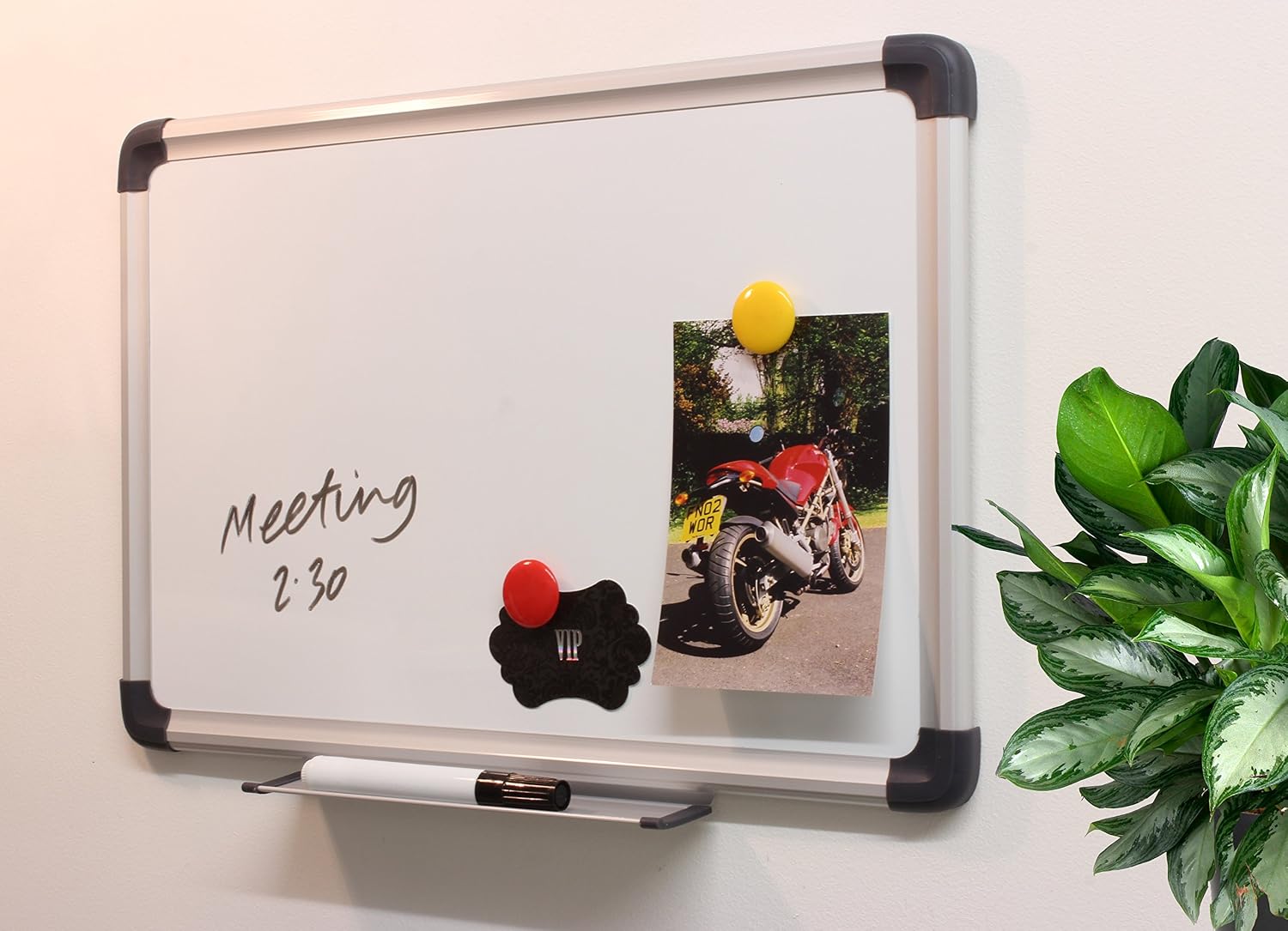 Cathedral Whiteboard Drywipe Magnetic with Pen Tray and Aluminium Trim (30x45cm) &Trodat Classmates Magnetic Eraser - Blue - Image 5