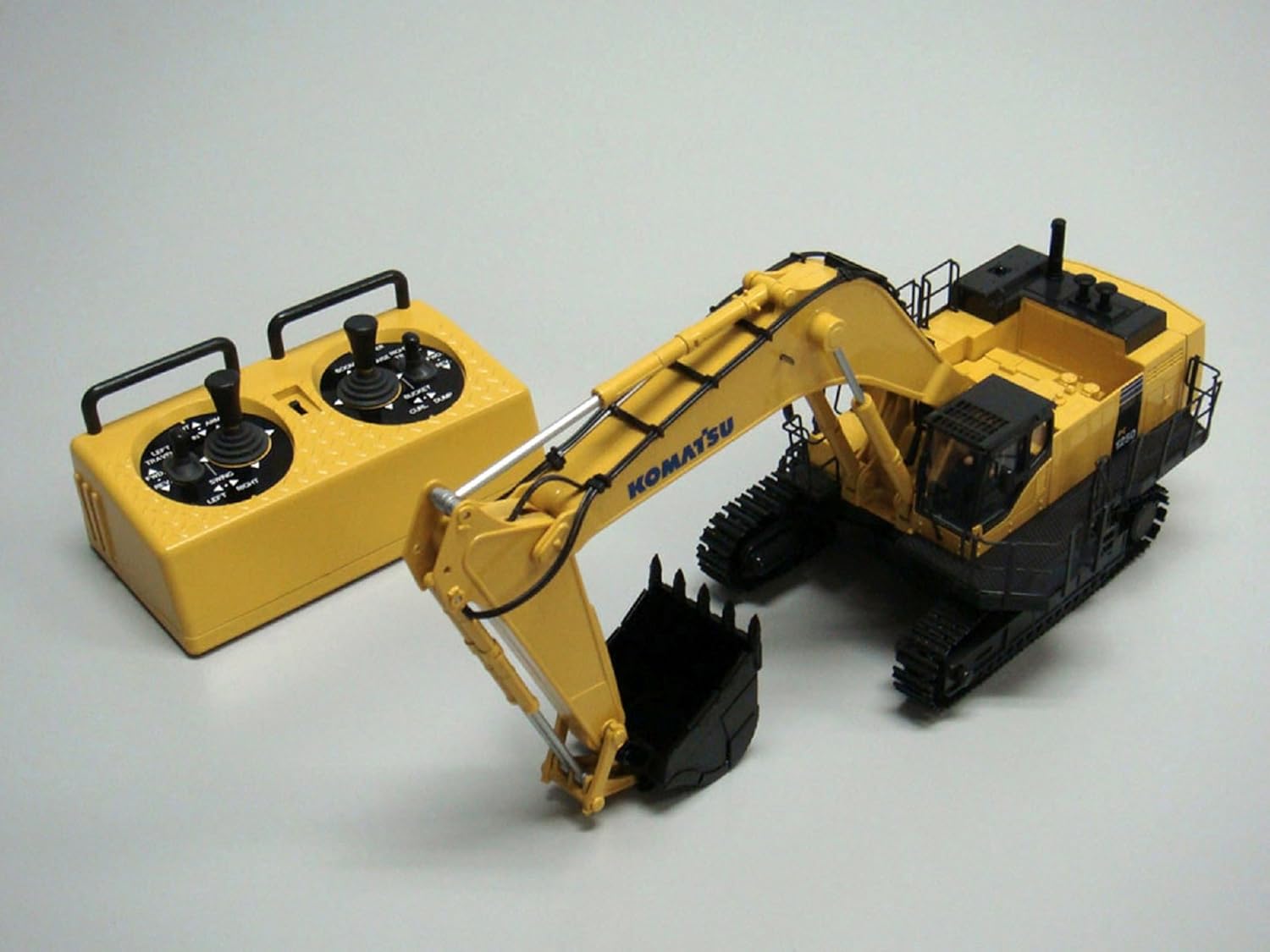 komatsu remote control excavator