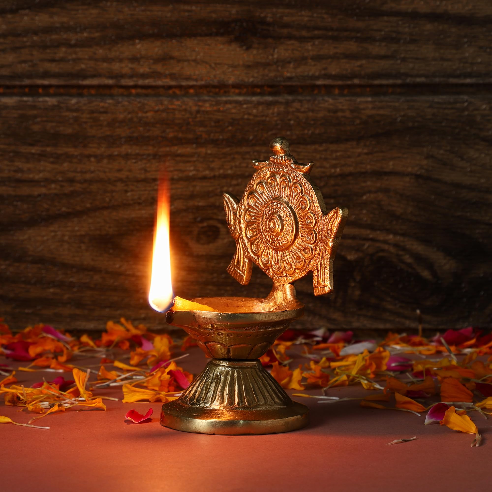 Purpledip Brass Arti Diya Indian Religious Gift (10450)