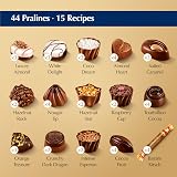 Lindt Swiss Luxury Selection 443g Gift Box Pralines Milk Dark White view 3