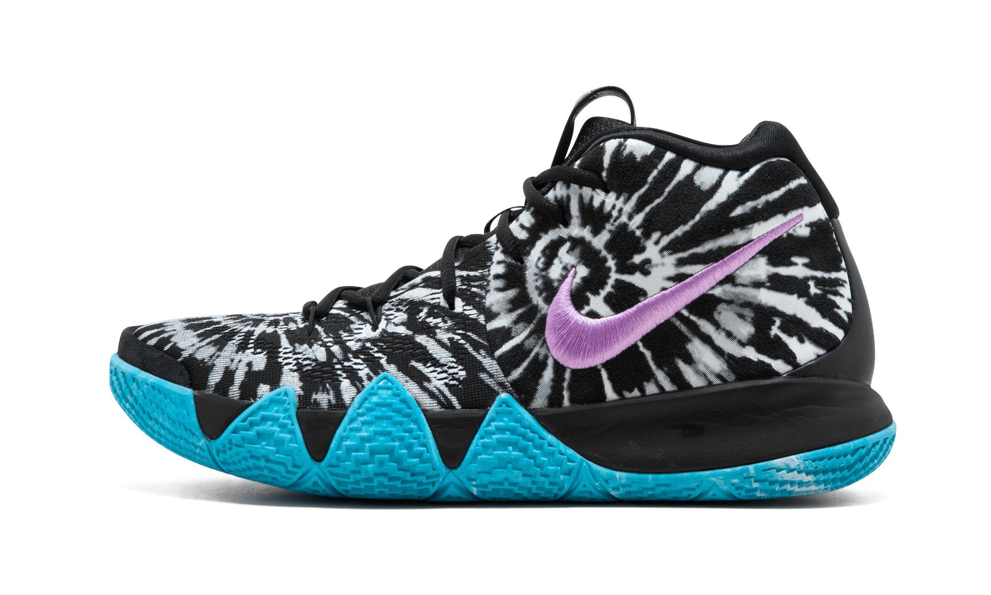 Nike Men's Kyrie 4 Basketball Shoes