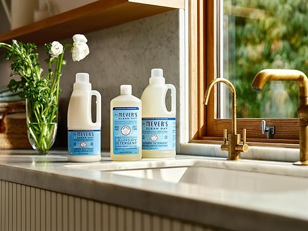 MRS. MEYER’S CLEAN DAY LAUNDRY DETERGENT, RAIN WATER SCENT, 64 OUNCE BOTTLE