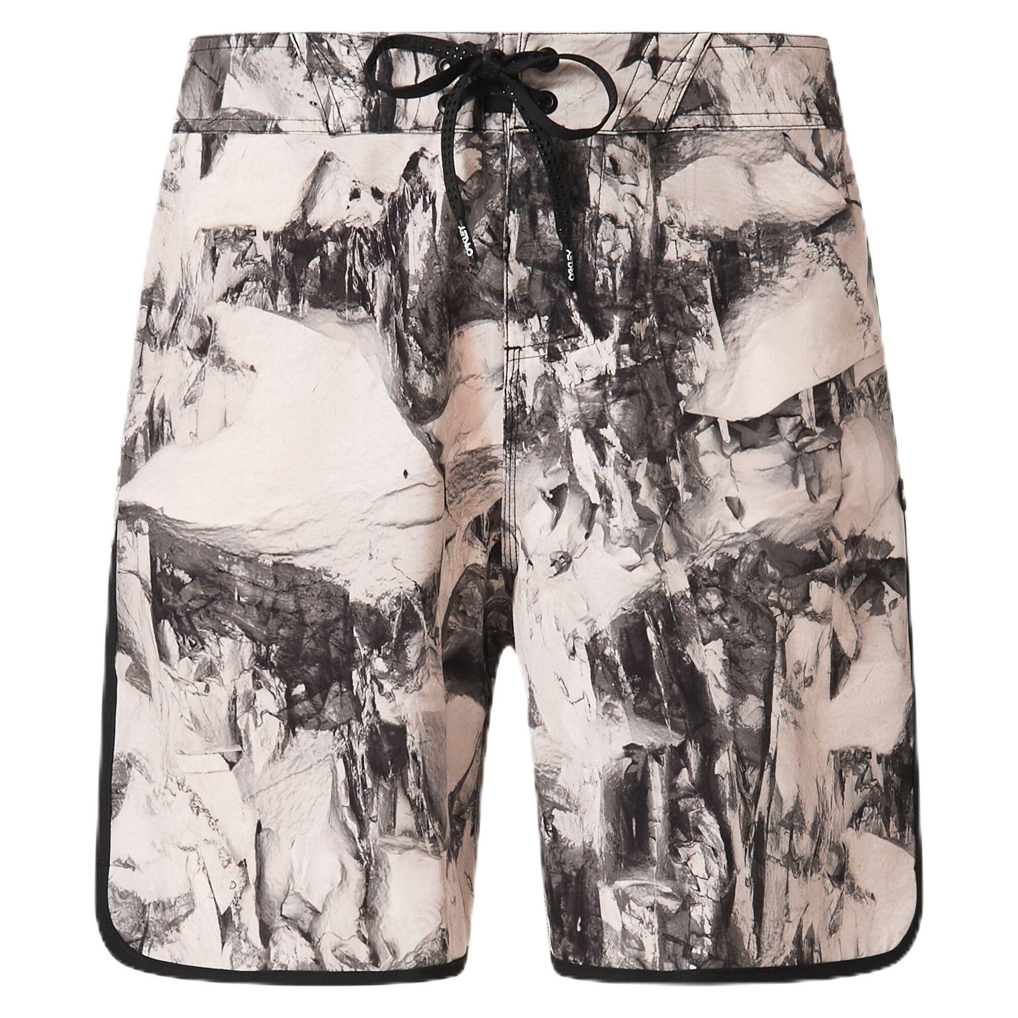 Oakley Men’s Standard Session Recycled 19″ Boardshort, Rocks Print Grey