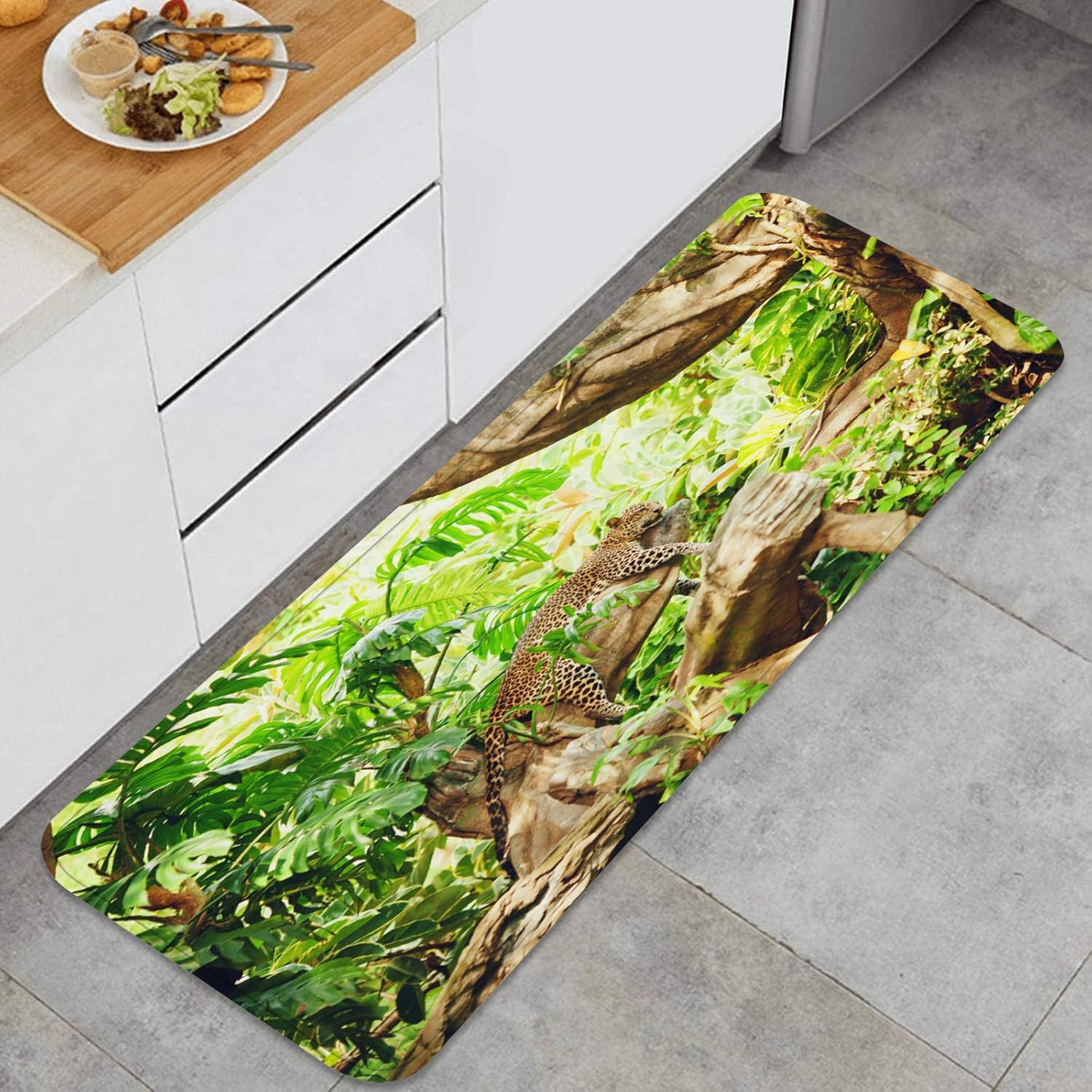 Alfombrilla de cocina antideslizante safari leopardo en la rama en la