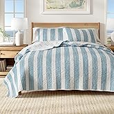 Great Bay Home Full/Queen Coastal Quilt Bedding Set, Summer Coastal Quilt with Shams, Beach 3-Piece Reversible All Season Bedspread Quilt Set. Lightweight Nautical Quilted Coverlet. Blue.