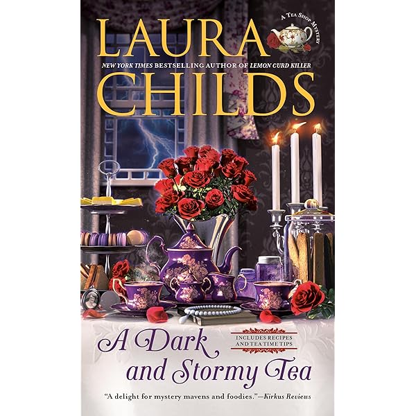 Premium Photo | Golden Honey Drop On A Wooden Drizzler