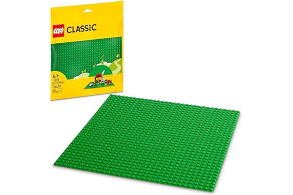 LEGO Classic Green Baseplate, Square 32x32 Stud Foundation to Build, Play, and Display Brick Creations, Great for Grassy Natu