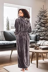 Alexander Del Rossa Women's Faux Fur Feather Hooded