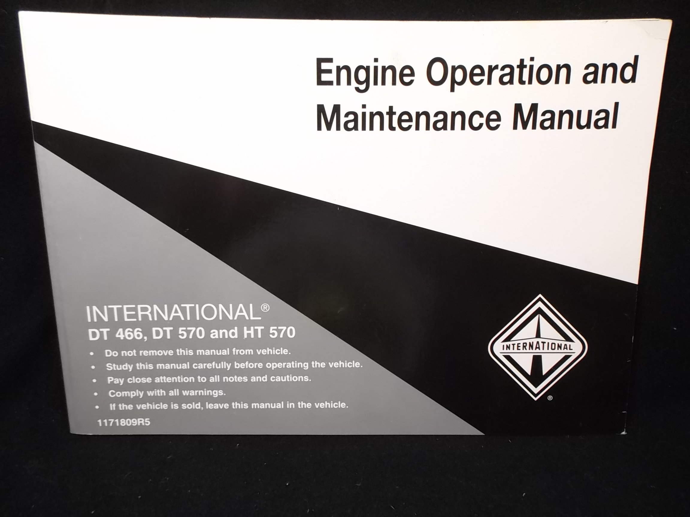 International DT 466 DT 570 HT 570 Diesel Engine Operation and Maintenance  Manual: Navistar International Transportation Corporation: Amazon.com: Books