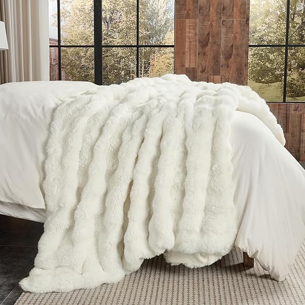 LOTUS KAREN FAUX FUR THROW BLANKET CREAM WHITE – BIG BUBBLE RABBIT FLUFF BLANKET FOR COUCH, SMALL FLUFFY FUZZY COZY BLANKET, THICK FURRY PLUSH SHAGGY BLANKETS, 50X60 INCHES