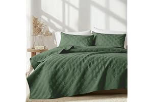 inron Quilt Set King Size, Olive Green Microfiber Ultrasonic Cal King Bedspreads, Lightweight Breathable Coverlet, Modern Geometric Pattern Thin Bedding Set for All Season (1 Quilt, 2 Pillow Shams)