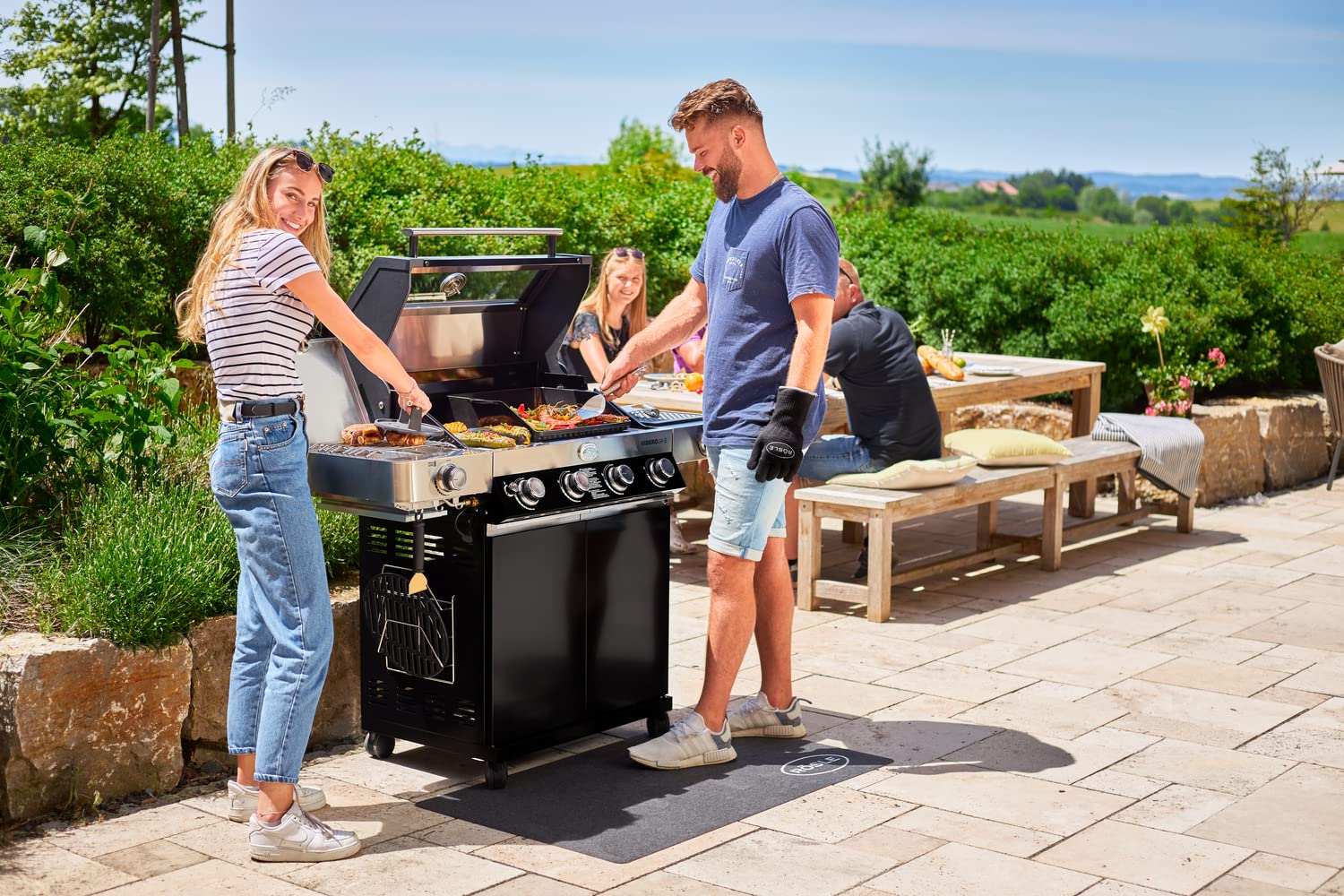 RÖSLE Gasgrill BBQ-Station VIDERO G4-S Schwarz, Grill mit 4 Edelstahlbrennern, extra Primezone und Seitenbrenner, klappbare Seitentische, VARIO+, pulverbeschichteter Stahl 9