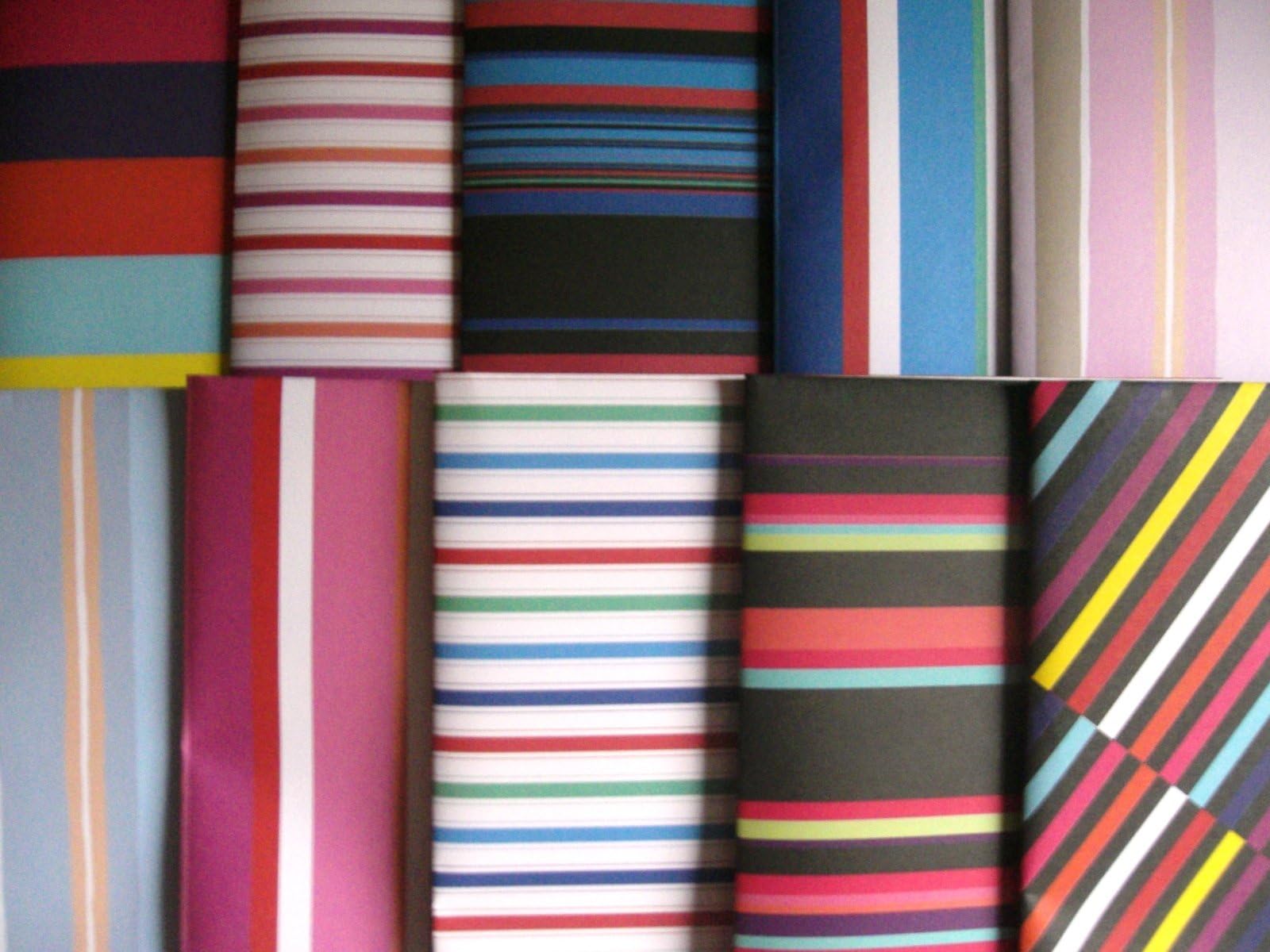 10 SHEETS OF ABSTRACT - STRIPES WRAPPING PAPER